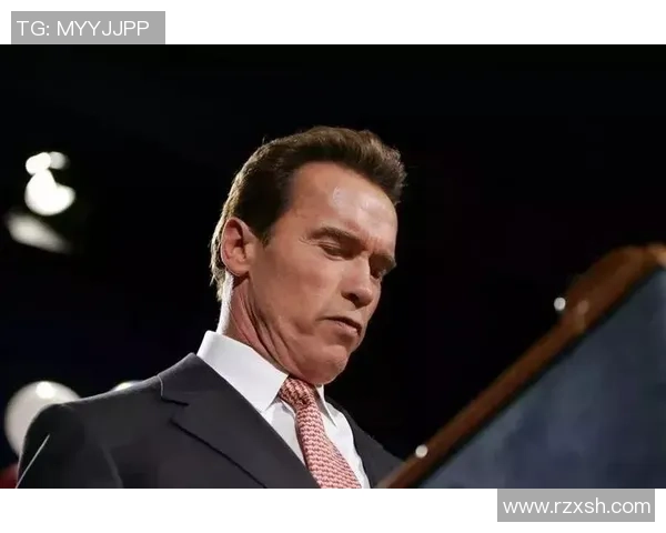 在飞机上思考的足球明星们的梦想与追求