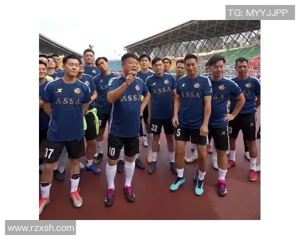 香港足球明星队的角色分配与战术安排分析 香港足球明星队的角色分配与战术安排分析